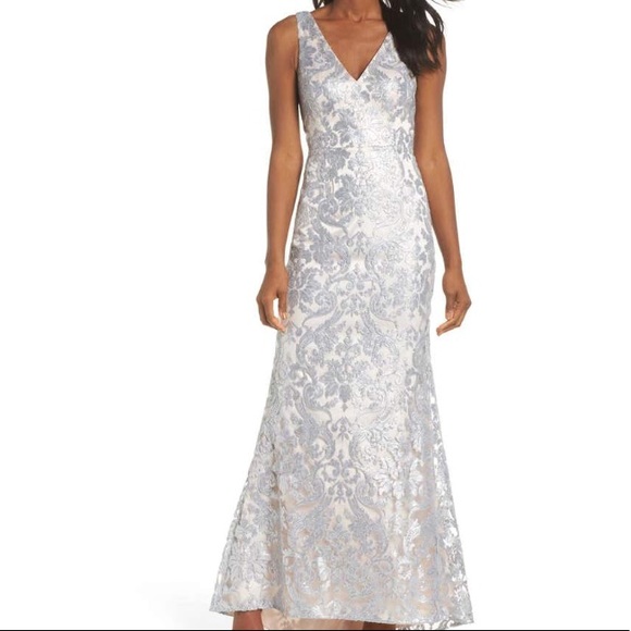 Wedding, formal,prom stunning silver evening dress - Picture 3 of 16